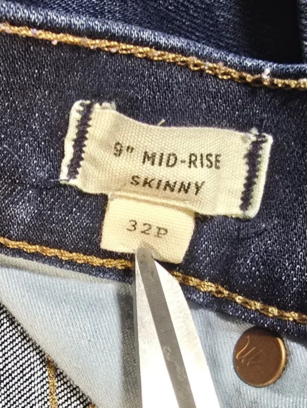 Madewell 9” Mid-Rise Skinny Jeans 32P Dark Wash Magic Pockets 26” Inseam